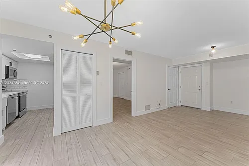 2415 NW 16th Street Rd #306 Photo 1