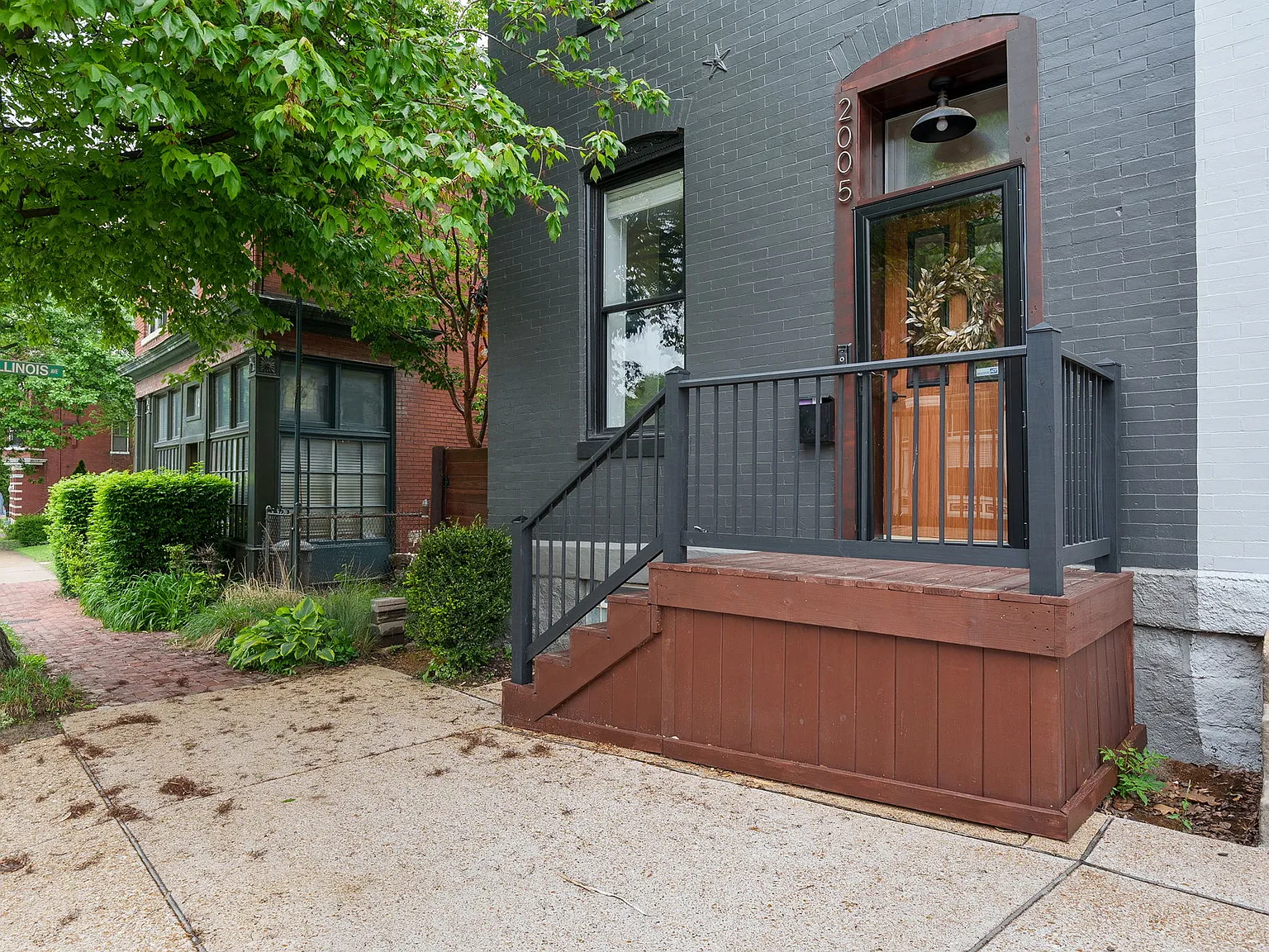 3 bed, 2696 sqft, $2,600 — Photo 3