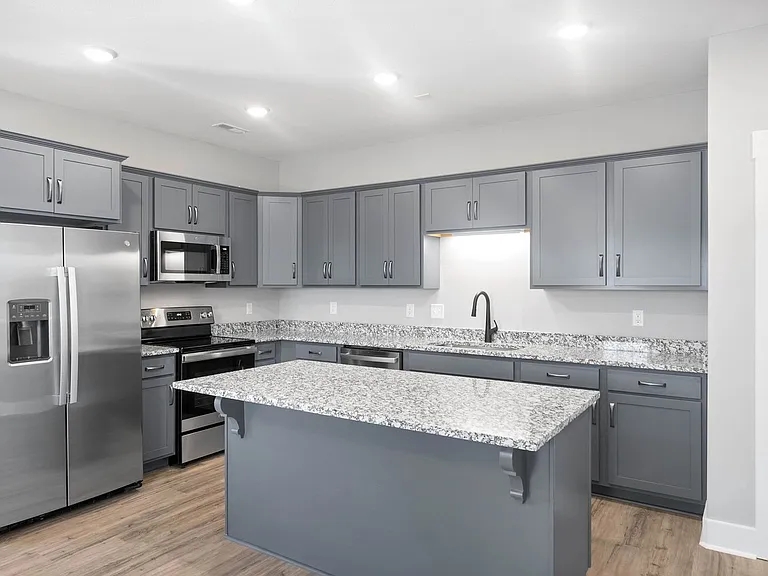 330 Academy Ave #X6 — Photo 8