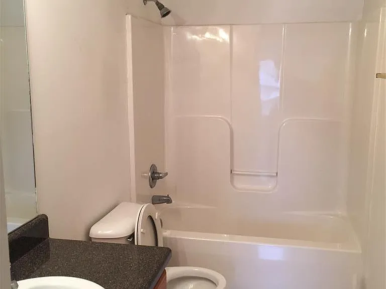 327 Stewarts Landing Cir — Photo 7