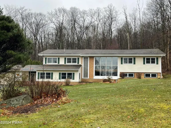 113 Wilcrest Rd, Roaring Brook Township, PA 18444