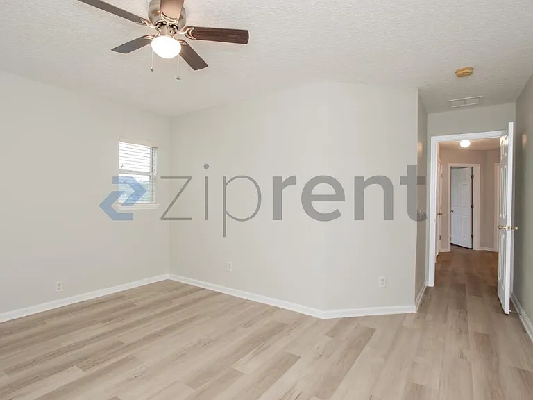 76195 Deerwood Dr — Photo 27