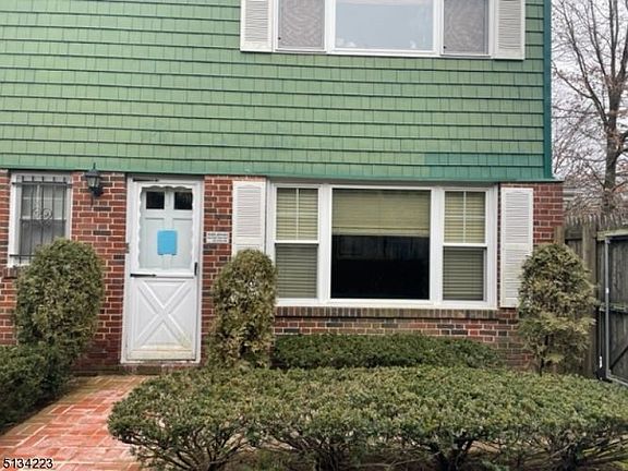 3rd image of 711 Westminster Ave