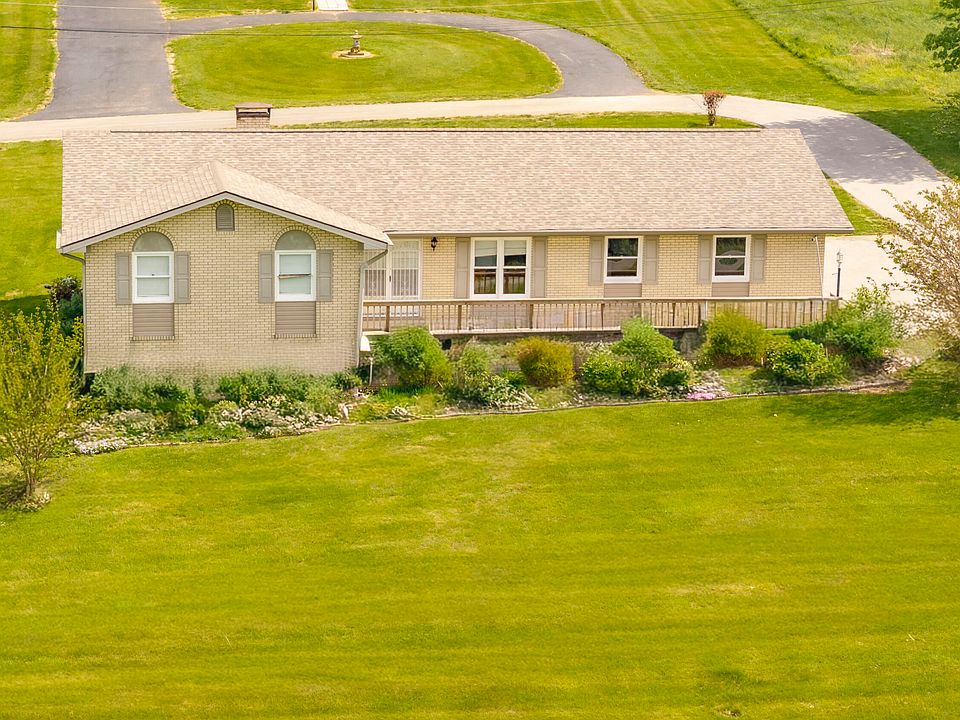 1st image of 74 Stonehedge Ct