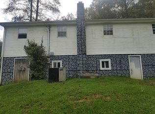 176 Scarberry Holw, Castlewood, VA 24224