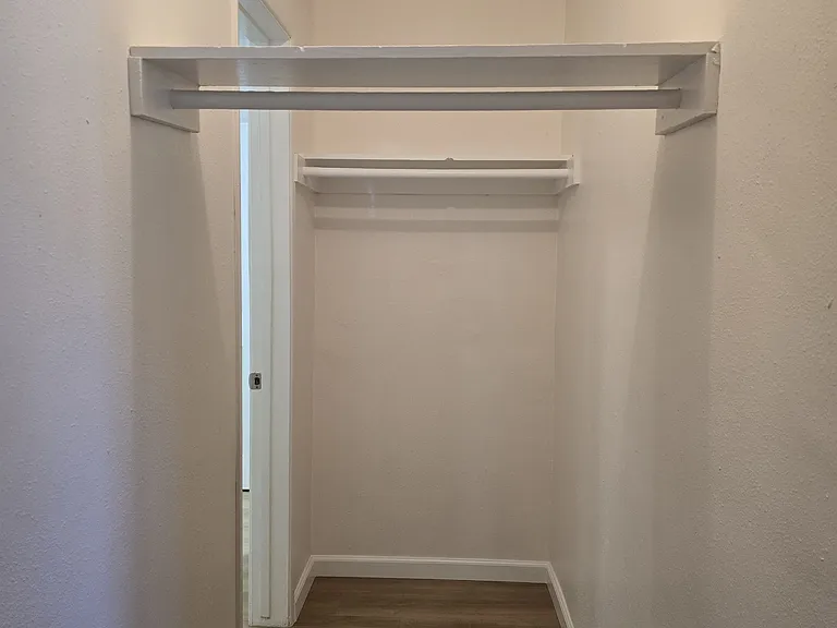 650 W Vernon Ave — Photo 6