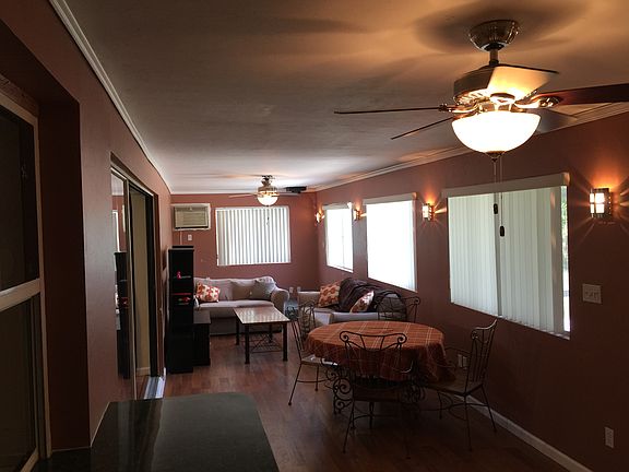 3rd image of 1213 NE 10th Ln