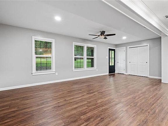 2nd image of 4855 Dellwood St