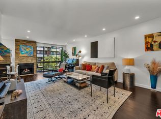 7300 Franklin Ave APT 548, Los Angeles, CA 90046