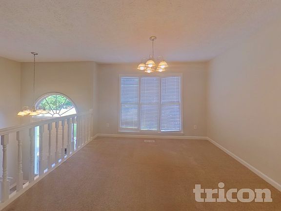 4th image of 364 Legacy Park Ln