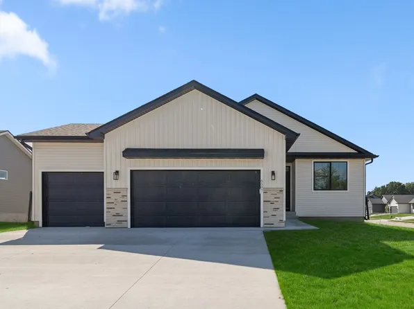 6507 NE Kendall Ave, Pleasant Hill, IA 50327