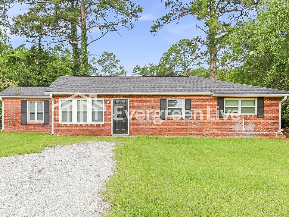 3111 Ashmore Dr