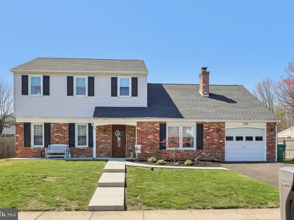 731 Fairbridge Dr, Fairless Hills, PA 19030