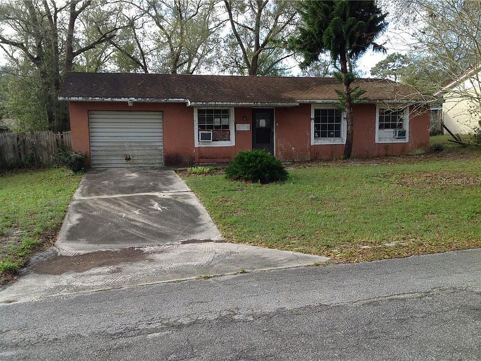 1st image of 976 Liskeard Ave