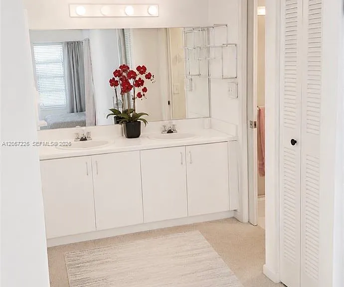550 SW 137th Ave #101L — Photo 5