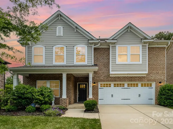 9917 Cambridge Forest Ct, Charlotte, NC 28277