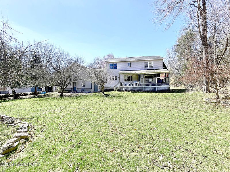 3rd image of 108 Lake Tour Road