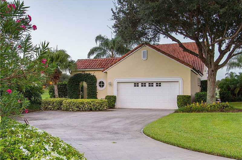 1st image of 1625 Victoria Cir
