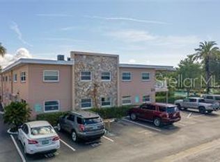 6111 2nd St E APT 18, Saint Petersburg, FL 33706