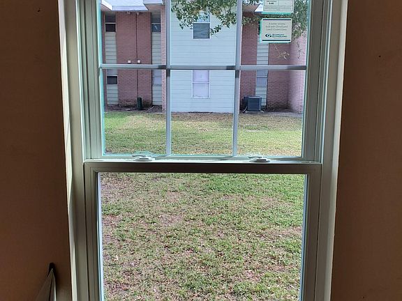 2nd image of 857 Sky Lake Cir APT C