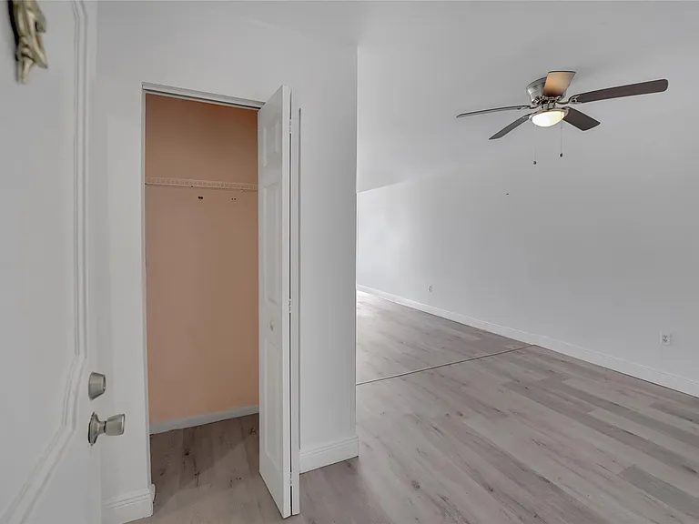 301 Croton Ave #302 — Photo 11