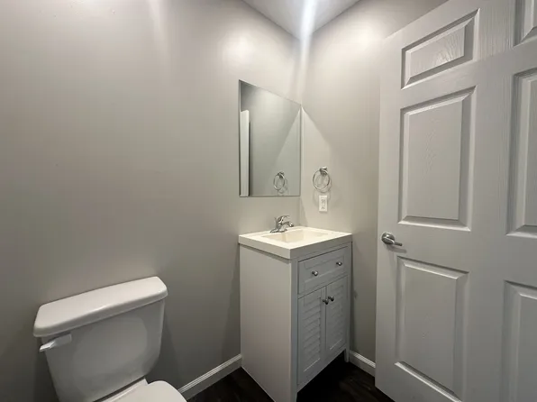 Sun Valley Six, 1800 Sun Valley Rd Unit F, Saint Joseph, MO 64507