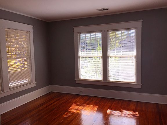 3rd image of 218 Tate St #3