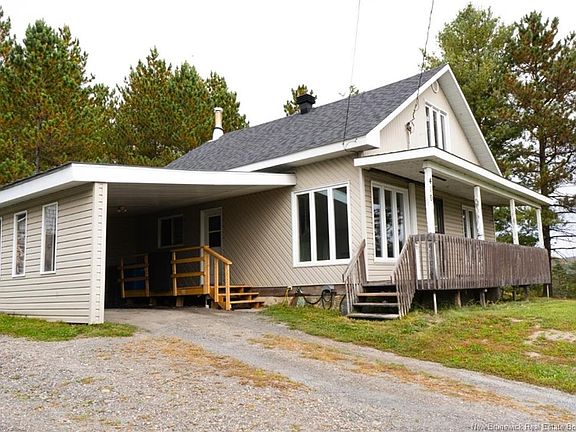 3rd image of 410 Du Pouvoir Rd