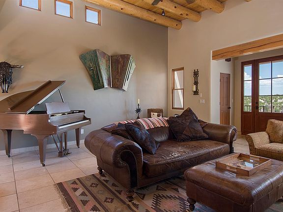 2nd image of 23 Camino Barranca
