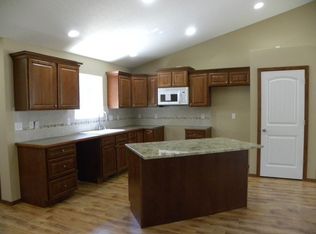 1218 E Carlson Ct, Spokane, WA 99208