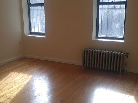 3rd image of 748 Saint Marks Ave APT 1A