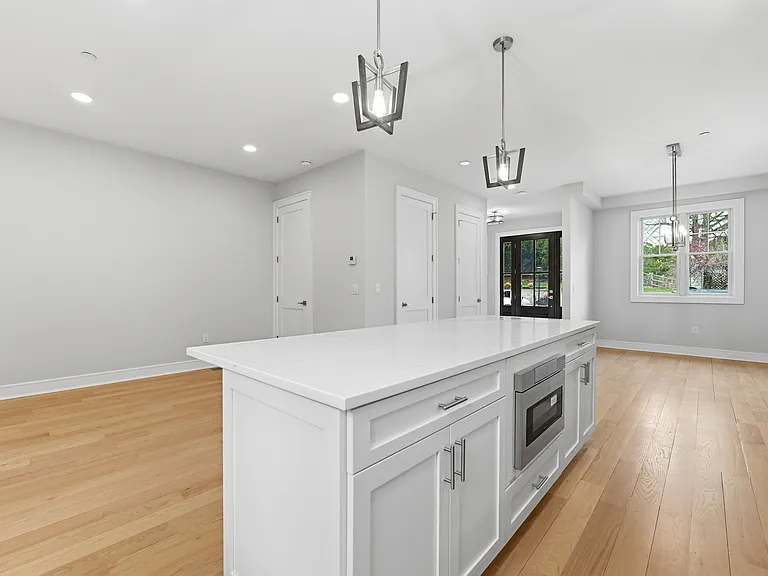 603 Springfield Ave #101 — Photo 13