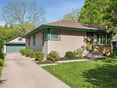 1901 Malvern St, Lauderdale, MN, 55113