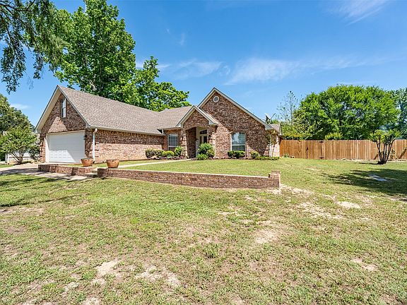 3rd image of 12501 Wildfern Rd