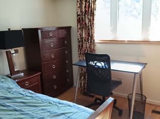16 Wellesbourne Cres ROOM 1, Toronto, ON M2H1Y7