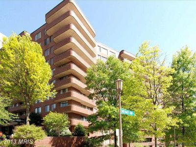 4550 N Park Ave APT 201, Chevy Chase, MD, 20815
