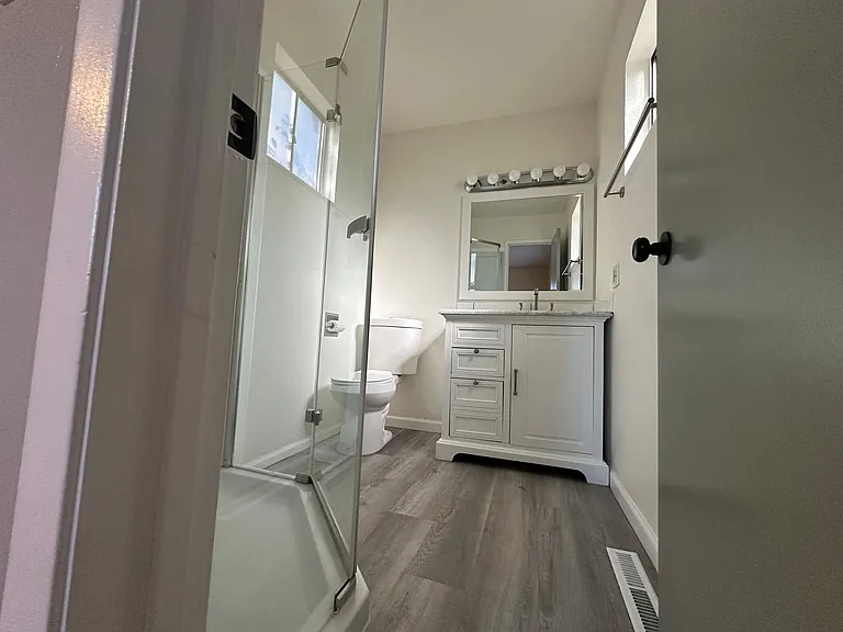 110 Colonial Dr — Photo 15