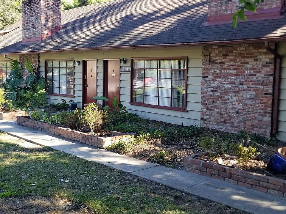 1st image of 21 Waverley Ct #1