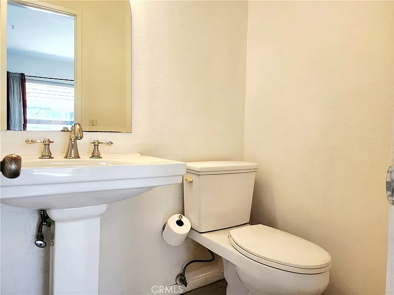 3733 N Harbor Blvd #53 — Photo 5