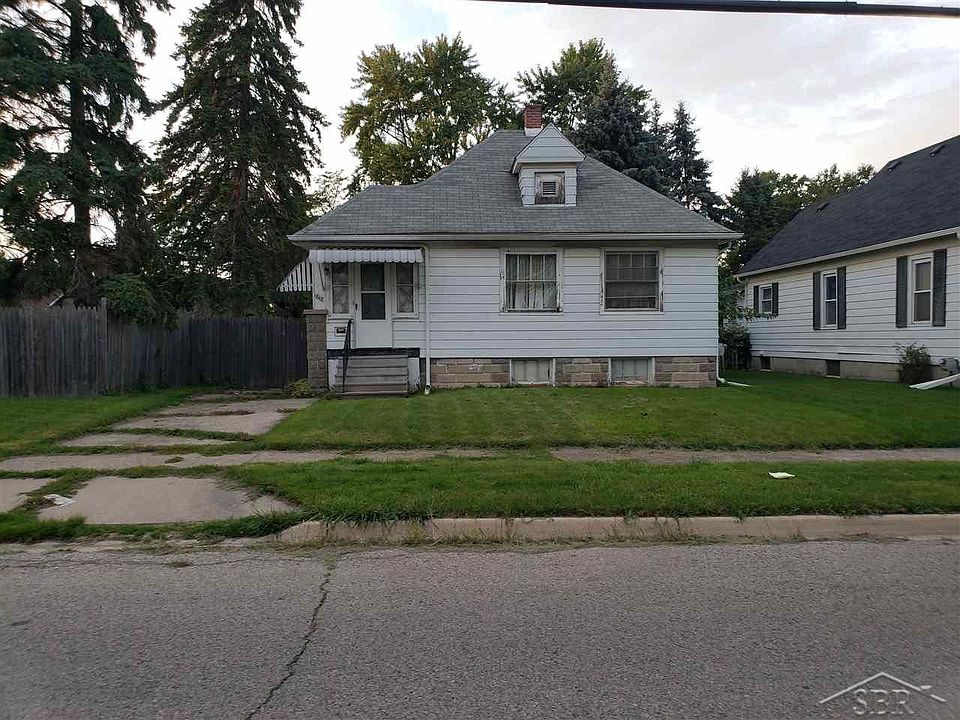 2nd image of 1618 Holmes St