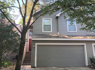 19 S Villa Oaks Dr, Spring, TX 77382