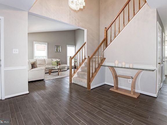 3rd image of 5240 Braywood Dr