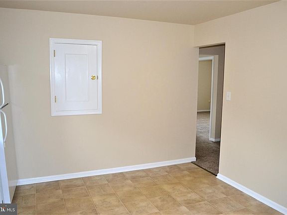 4th image of 38B Church St