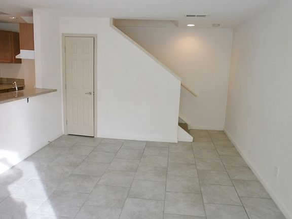 4th image of 2812 Norcade Cir APT 2