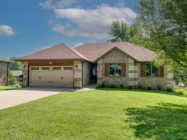 812 Barwick Place, Willard, MO 65781