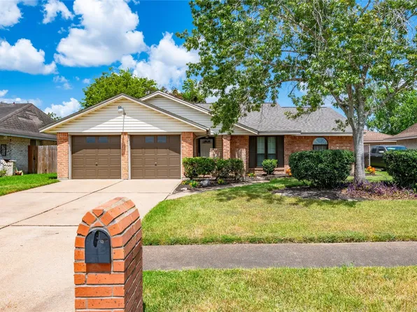 10411 Glenkirk Dr, Houston, TX 77089