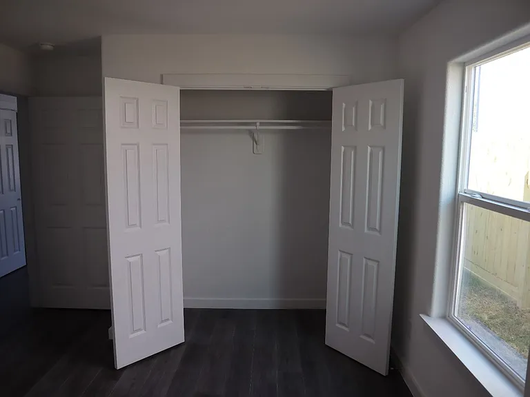 4326 Plaag St #B — Photo 18