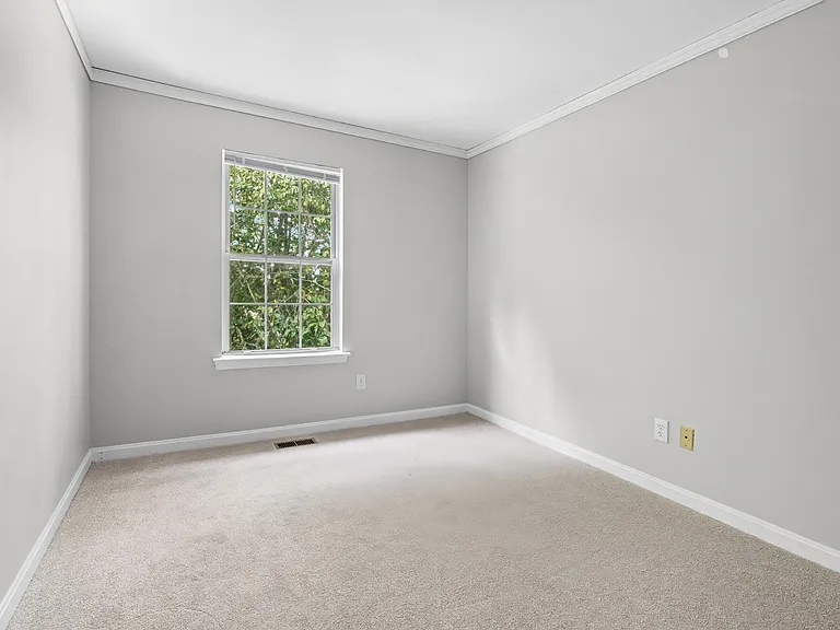 1905 Millington Sq — Photo 12