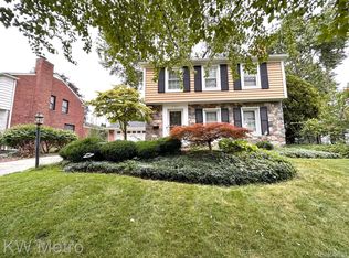 2724 Trafford Rd, Royal Oak, MI 48073