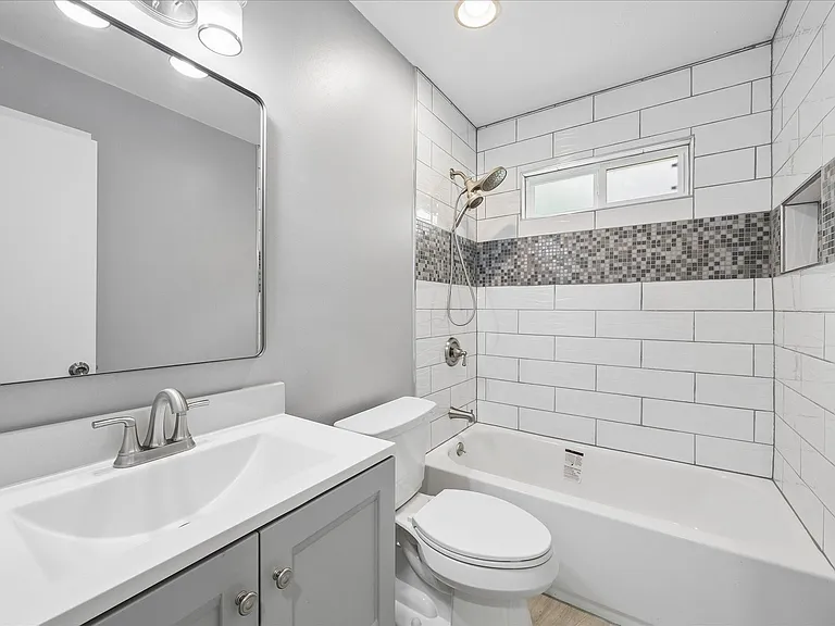17 Oldstream Ct — Photo 22